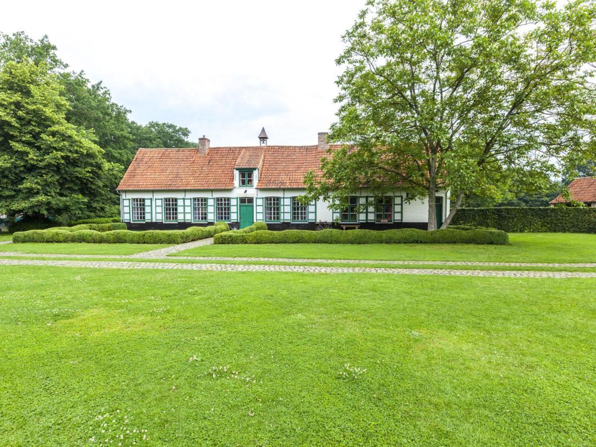Beautiful Farmhouse In Beernem With Big Garden Ngoại thất bức ảnh